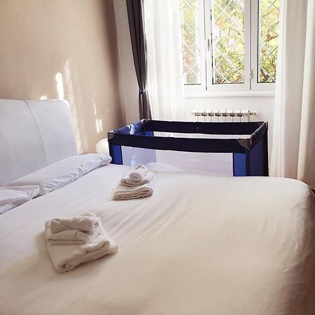 Lemon Sunshine Apartment 치암피노 외부 사진